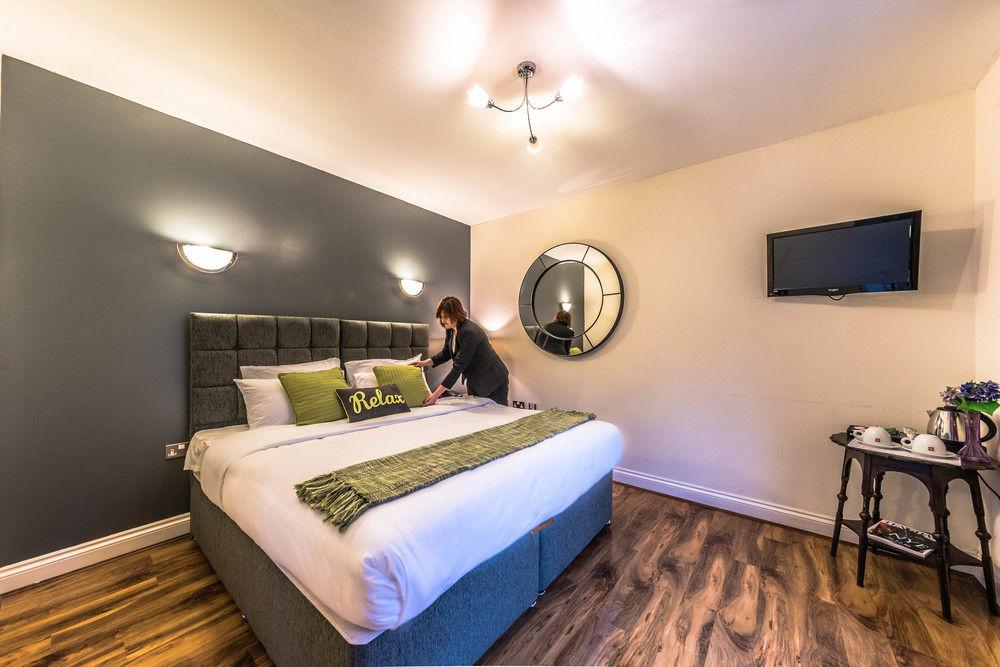 Hotel Baylis House
