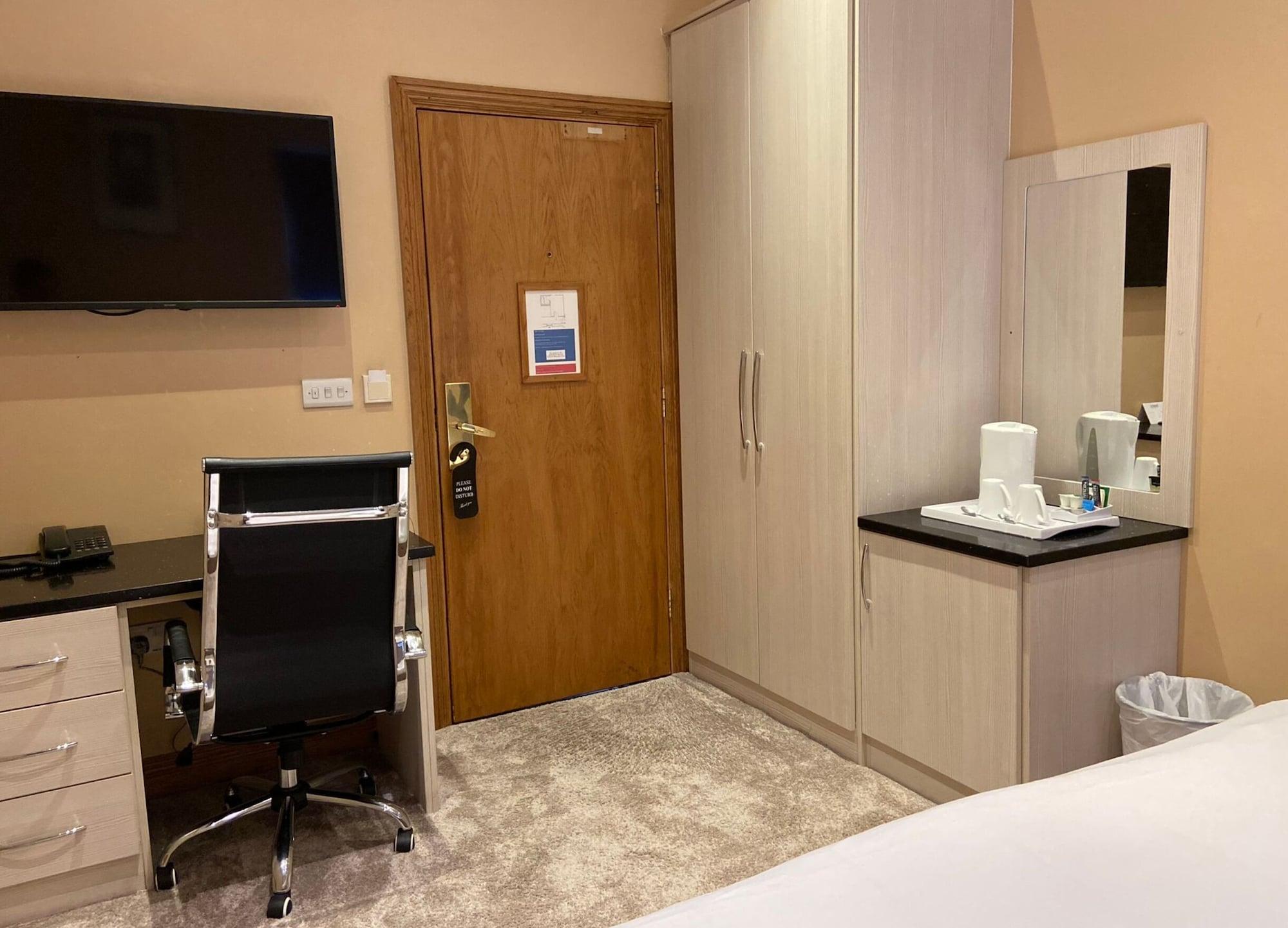 Baylis House 4* Slough