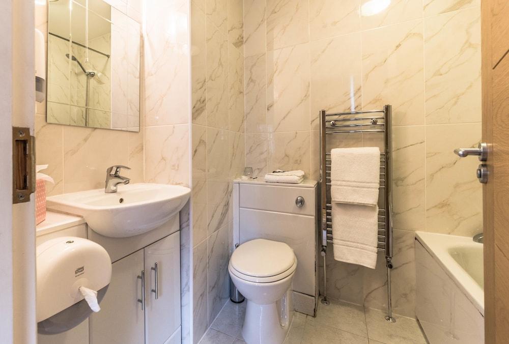Baylis House 4* Slough
